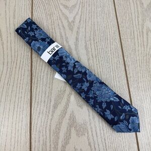 763 Bar III Men's Slim Tie Floral Blooms 400 Blue $55 Polyester Silk Blend